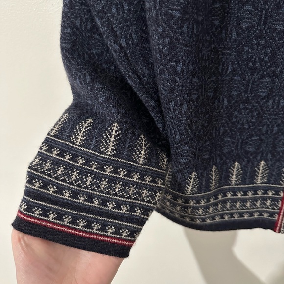 Pendelton Christmas Sweater - Picture 3 of 5